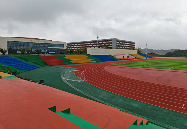 透氣型塑膠跑道